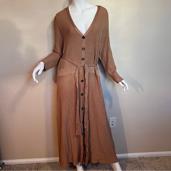 Lane Bryant Dresses & Skirts - Lane Bryant Tan Long Sleeve Maxi Knit Dress NWT